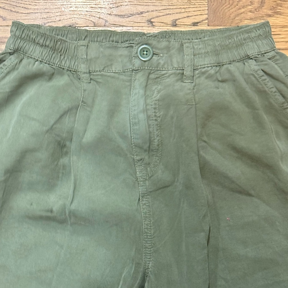 Aerie. Draper Chill Trouser. Olive Green. Size XS. - Picture 5 of 8